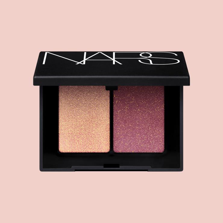 NARS 듀오 아이섀도우 쿠알라 룸푸르 (로즈 골드/ 로즈 보이즌베리) 4만9천원.