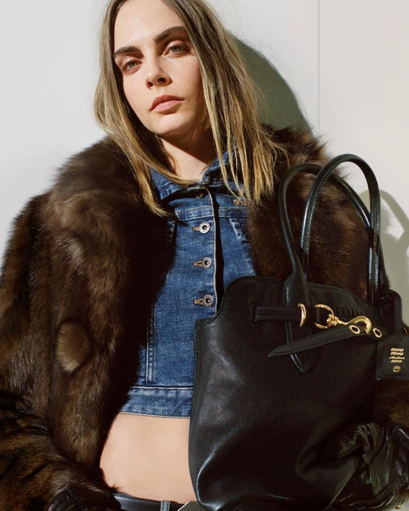 CARA DELEVINGNE 카라 델레빈