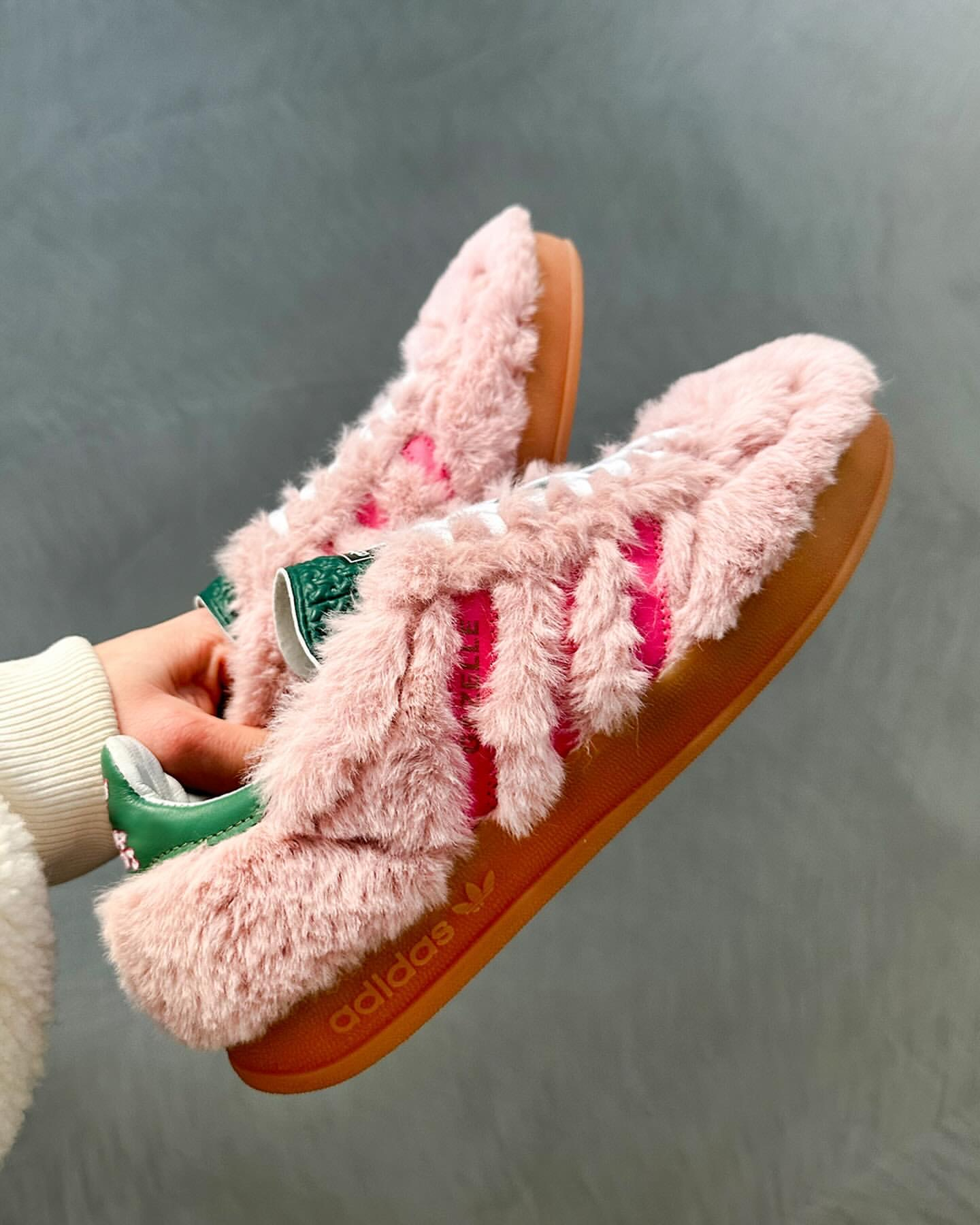 사진/ @sallyssneakers