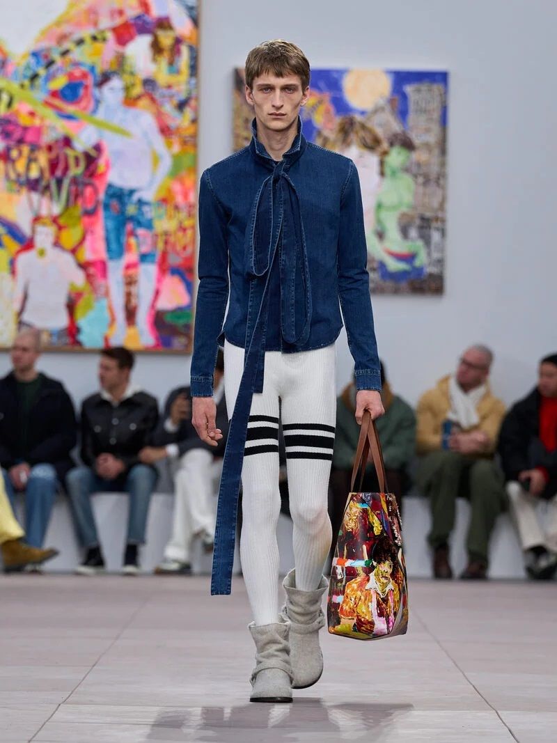 LOOK 19