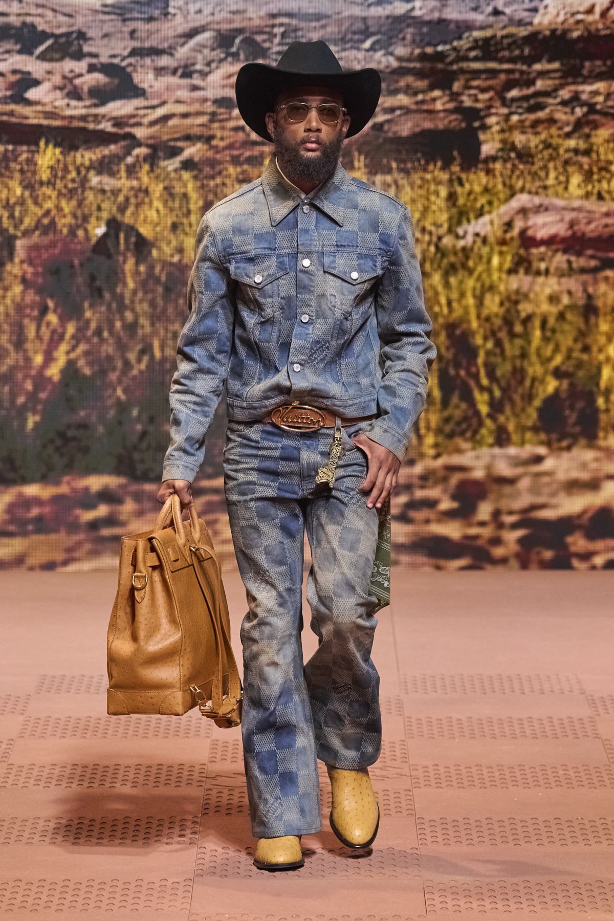 LOUIS VUITTON