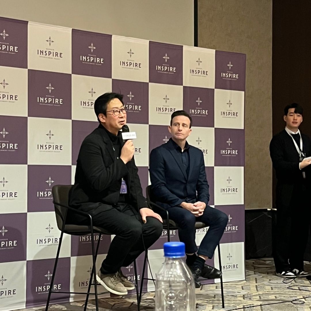 (왼) 인스파이어 아레나 총괄 장현기 GM (오) CMO 마이클 젠슨