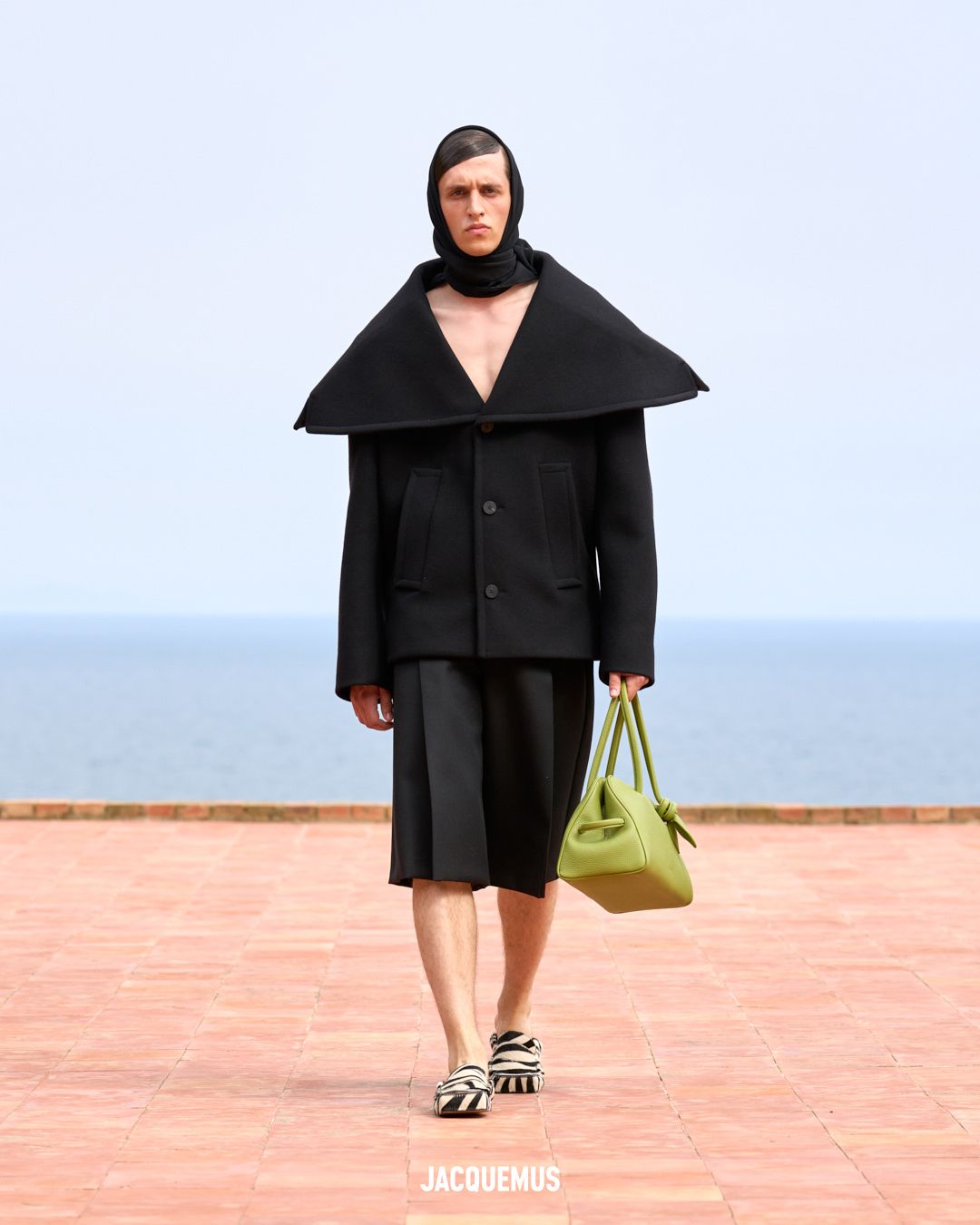 LOOK 19