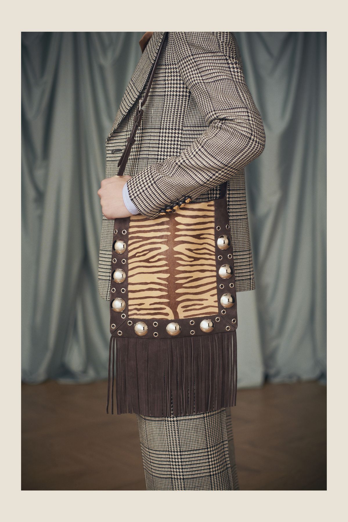LOOK 75