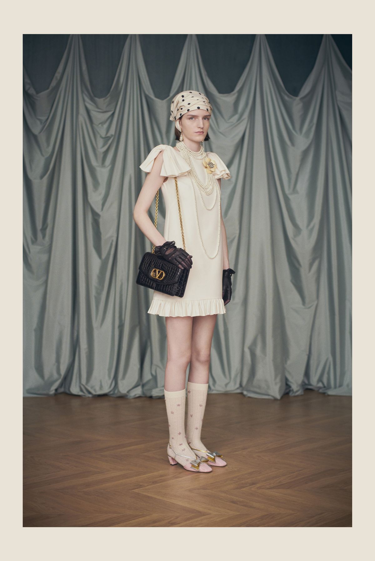 LOOK 115