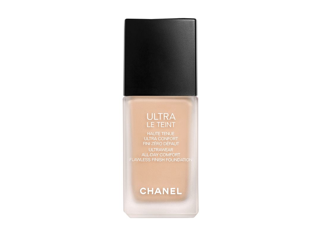 Chanel 울트라 르 뗑 플루이드 파운데이션 9만3천원.