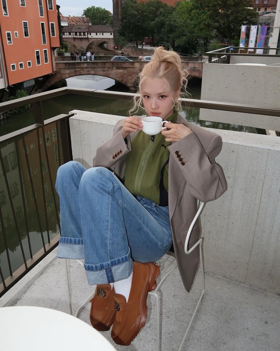 @roses_are_rosie