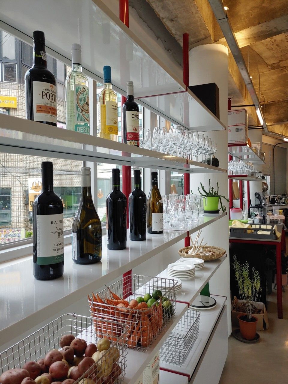 사진/ 카고크루즈 @cargocruise.cafeteria