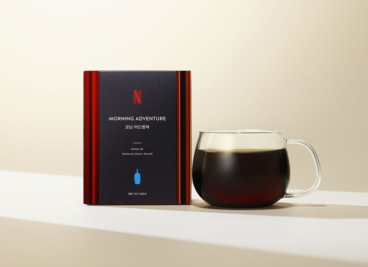 BLUEBOTTLE with NETFLIX 모닝 어드벤처 230g, 2만 3천원.