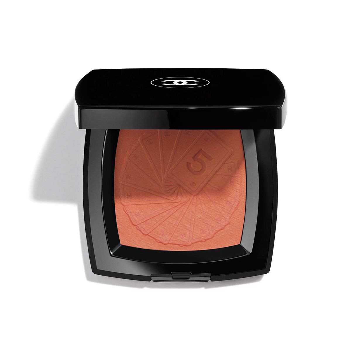 Chanel 레 타로 드 샤넬, 블러드 오렌지 8만2천원.