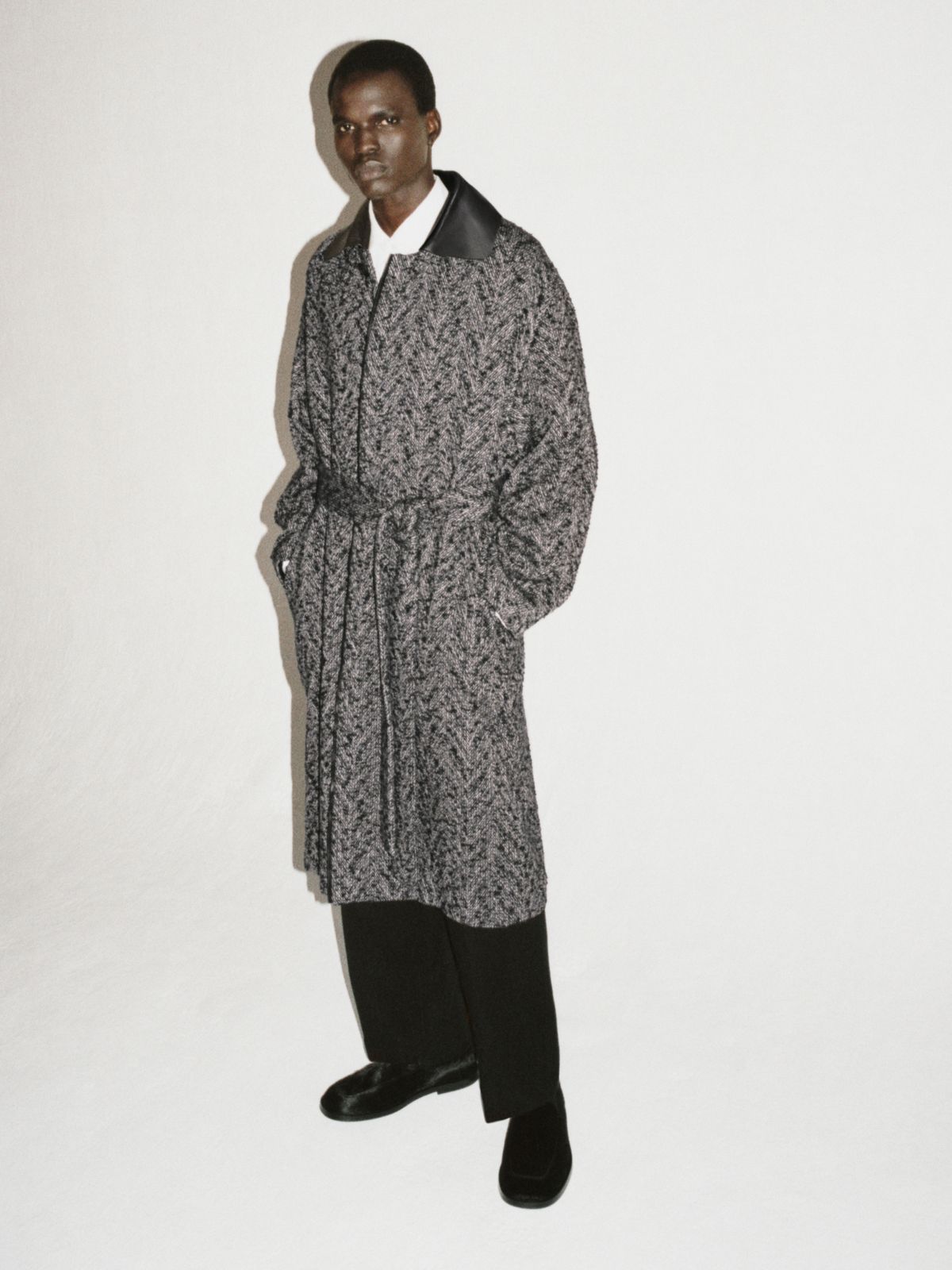 COS AW24 아틀리에 컬렉션