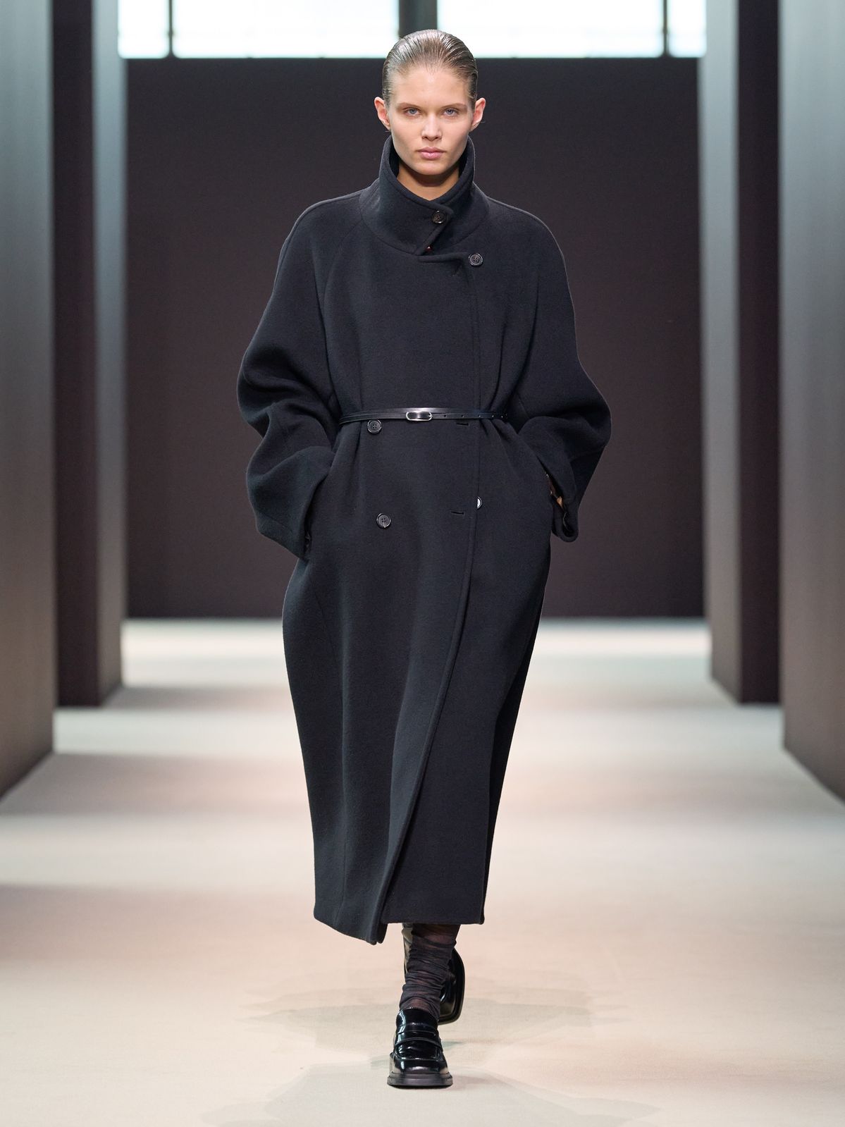 COS AW24 룩
