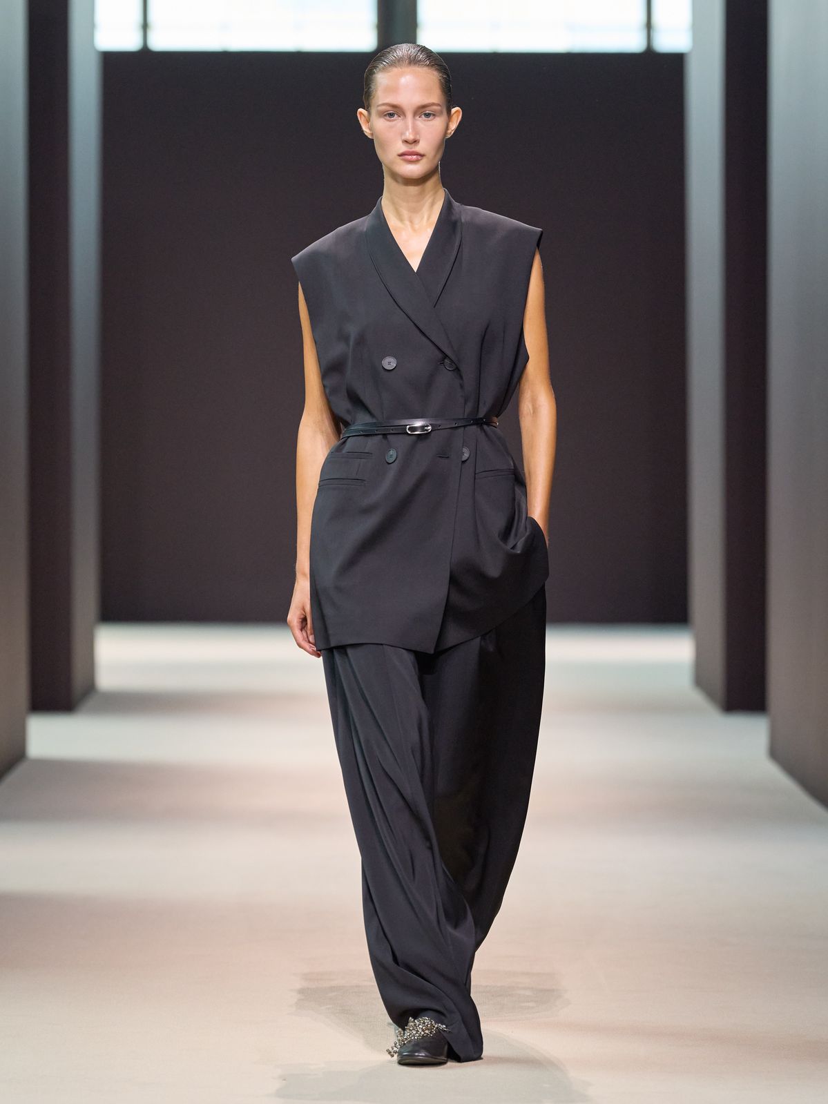 COS AW24 룩