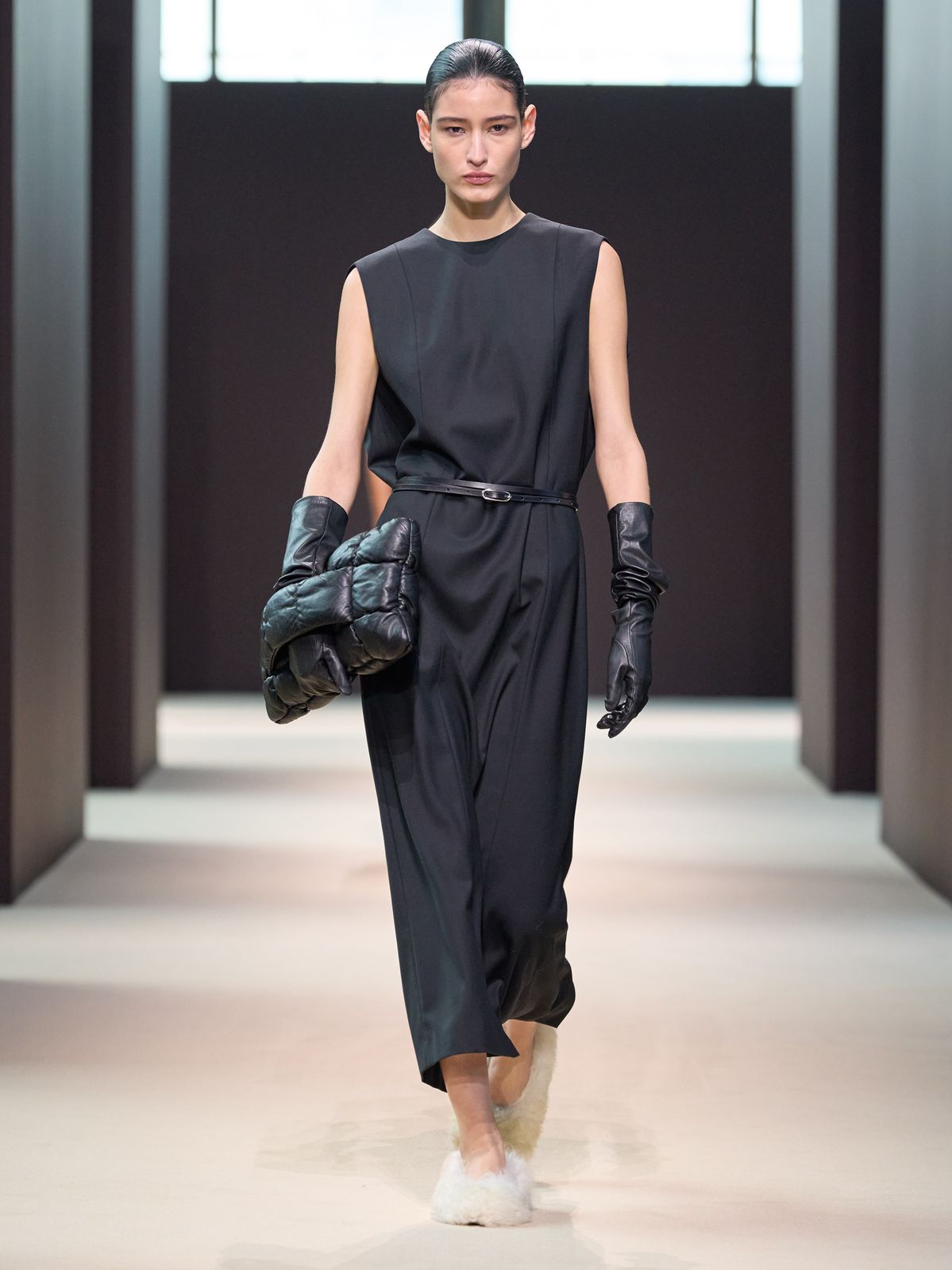 COS AW24 룩