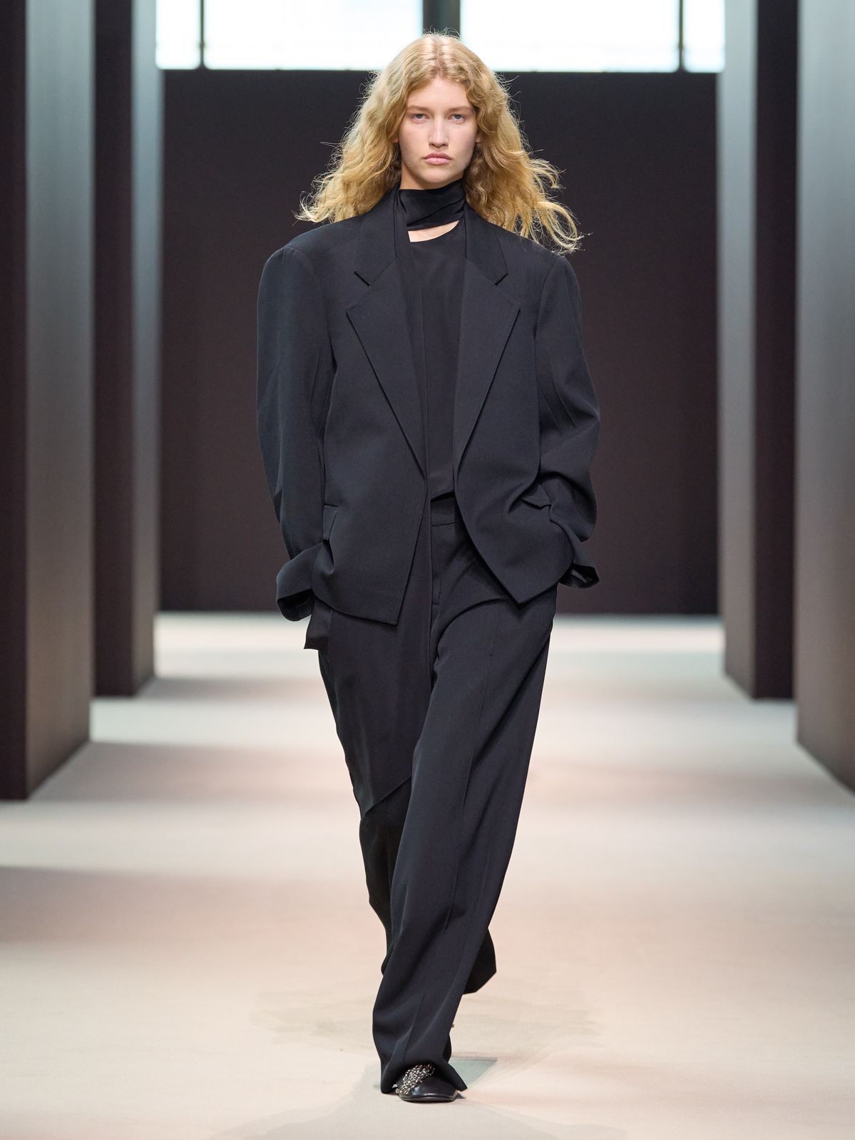 COS AW24 룩