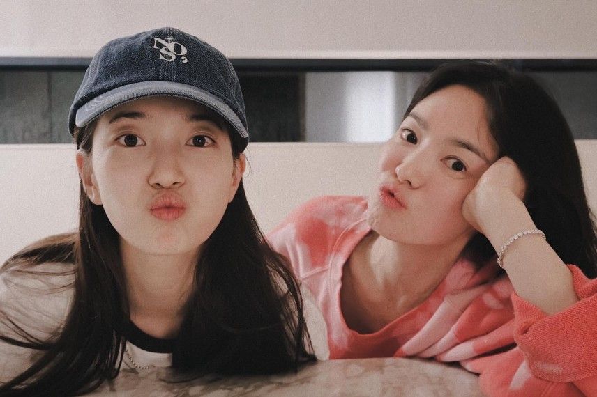 사진 / 수지 인스타그램(@skuukzky)