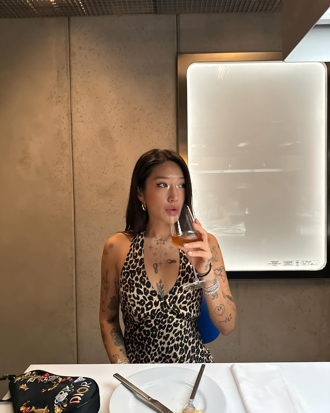 @peggygou_