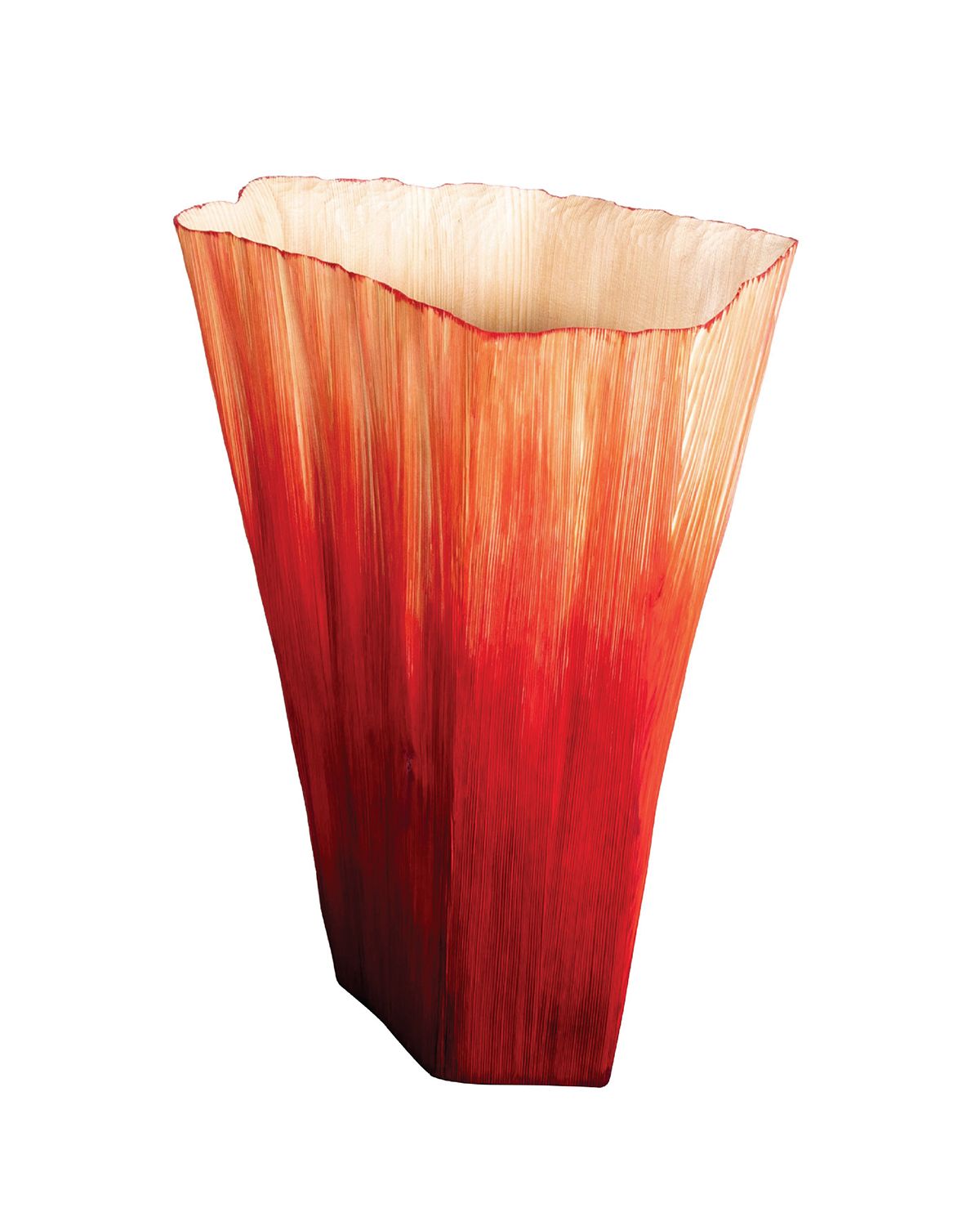 홍콩 아티스트 디디 NG 윙인의 작품 <플리츠 베이스(Pleats Vase) No.7>.