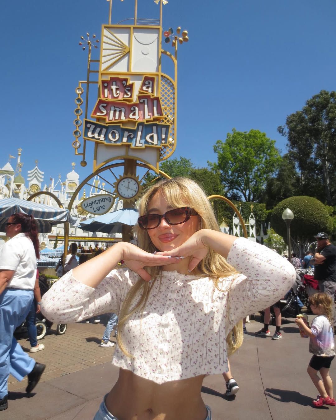 @sabrinacarpenter