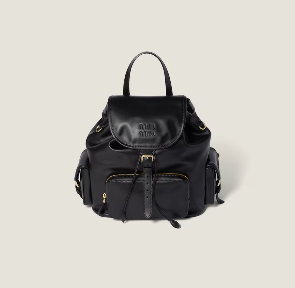 miu miu 가죽 백팩, 4백 85만 원