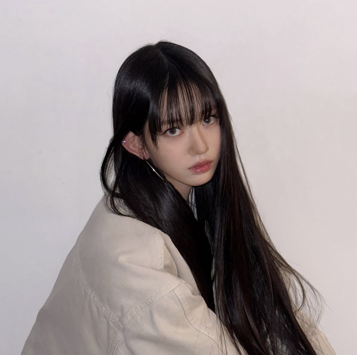 @meovv
