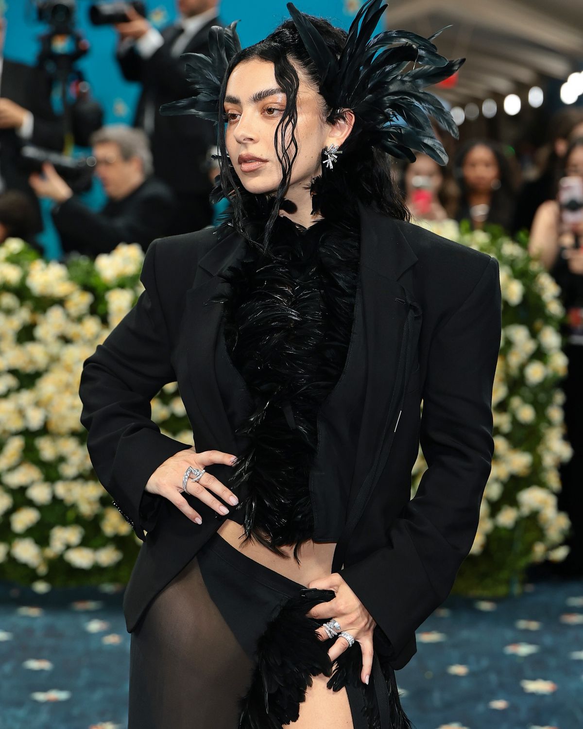 @charli_xcx