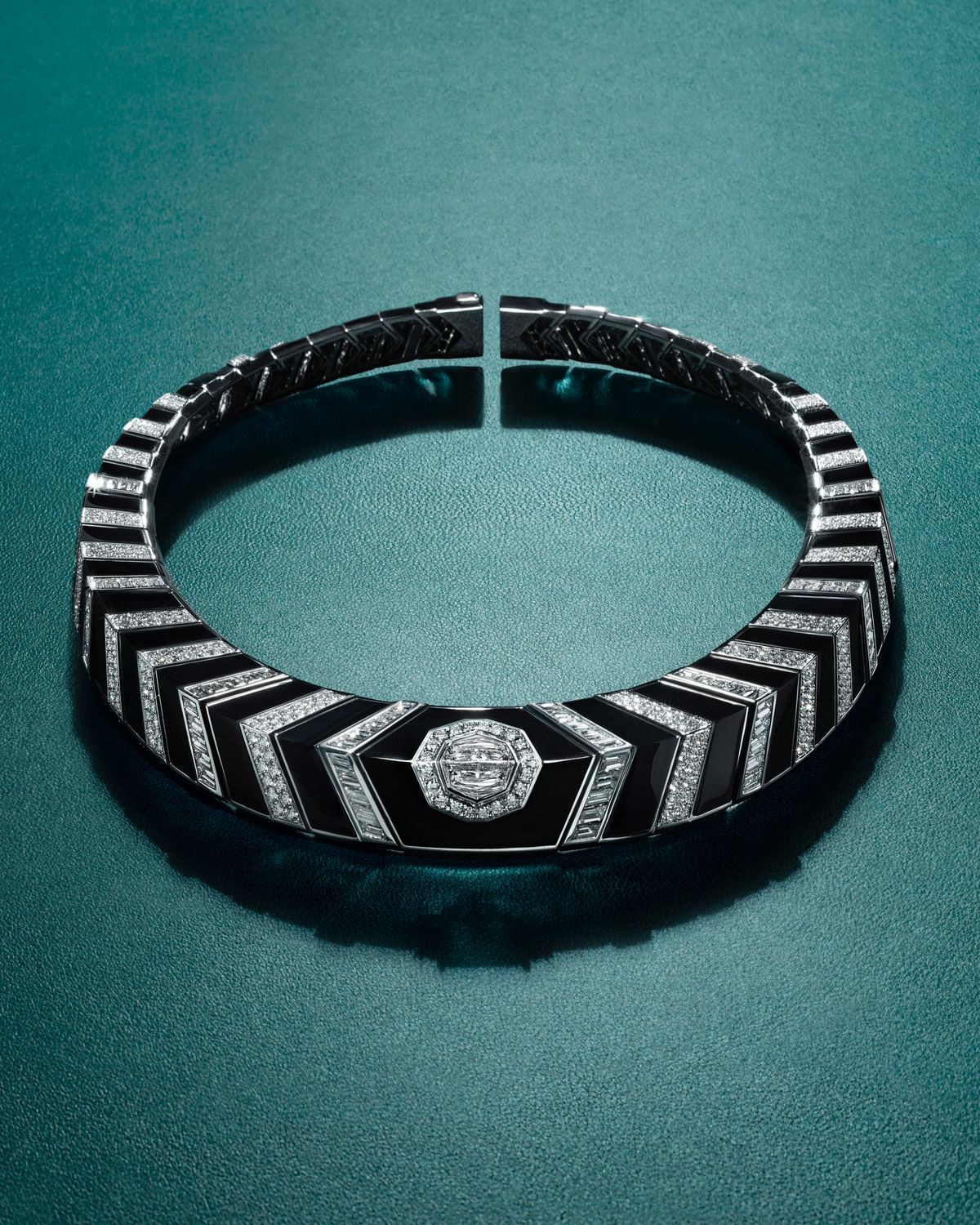 메시카 지브라 음냐마 하이주얼리 네크리스(Zebra Mnyama High Jewelry Necklace)