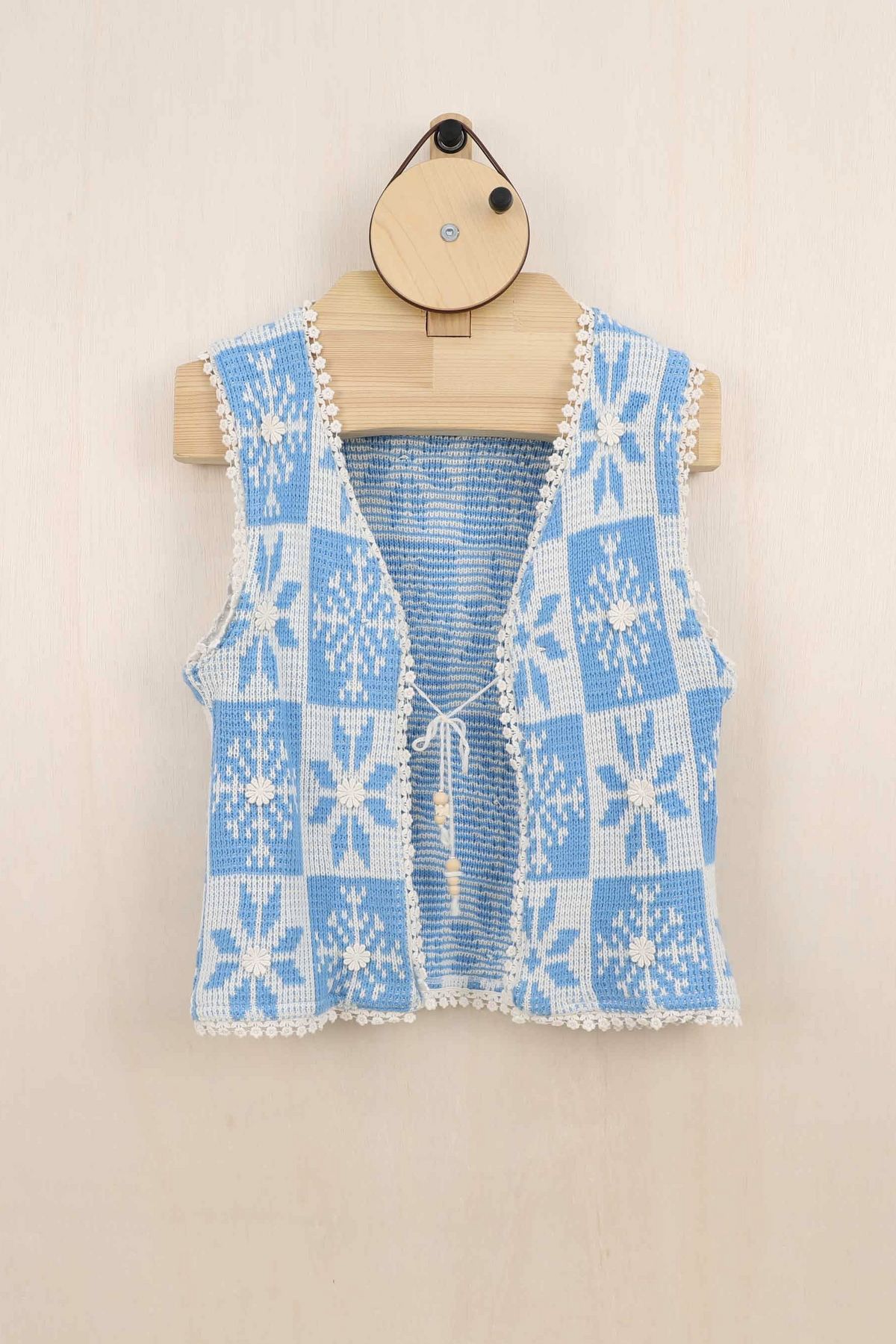 영앤생 Snowflake Vest, 42만원