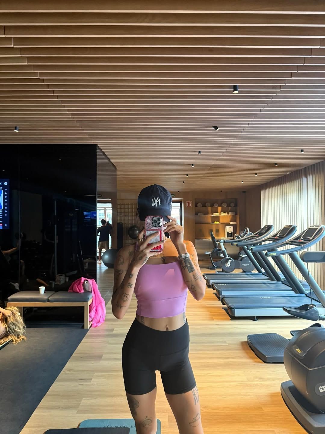 사진/@peggygou_