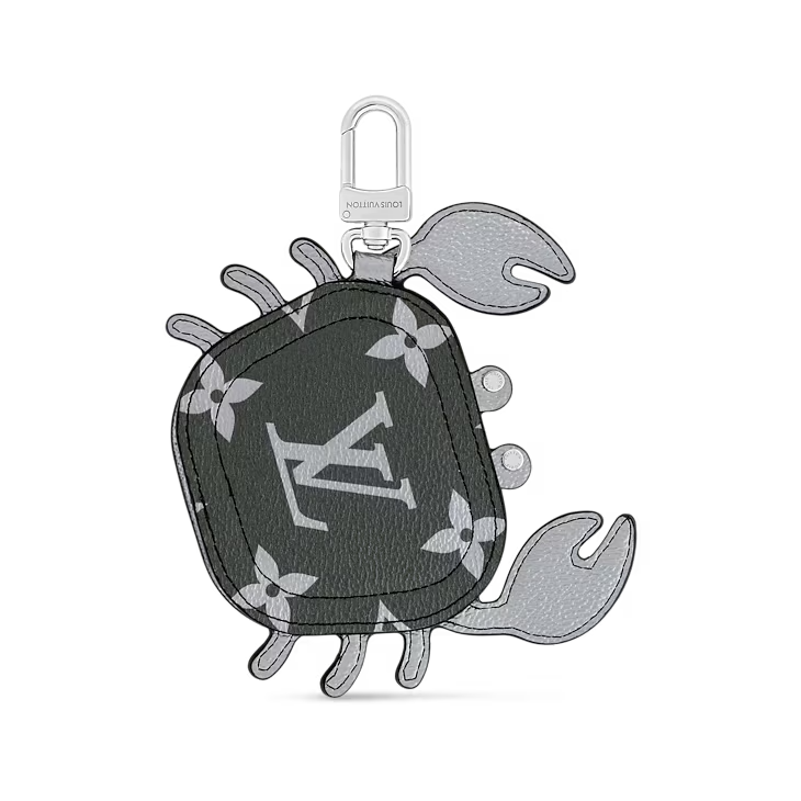 Louis Vuitton LV 크랩 (LV Crab) 백 참, 131만 원