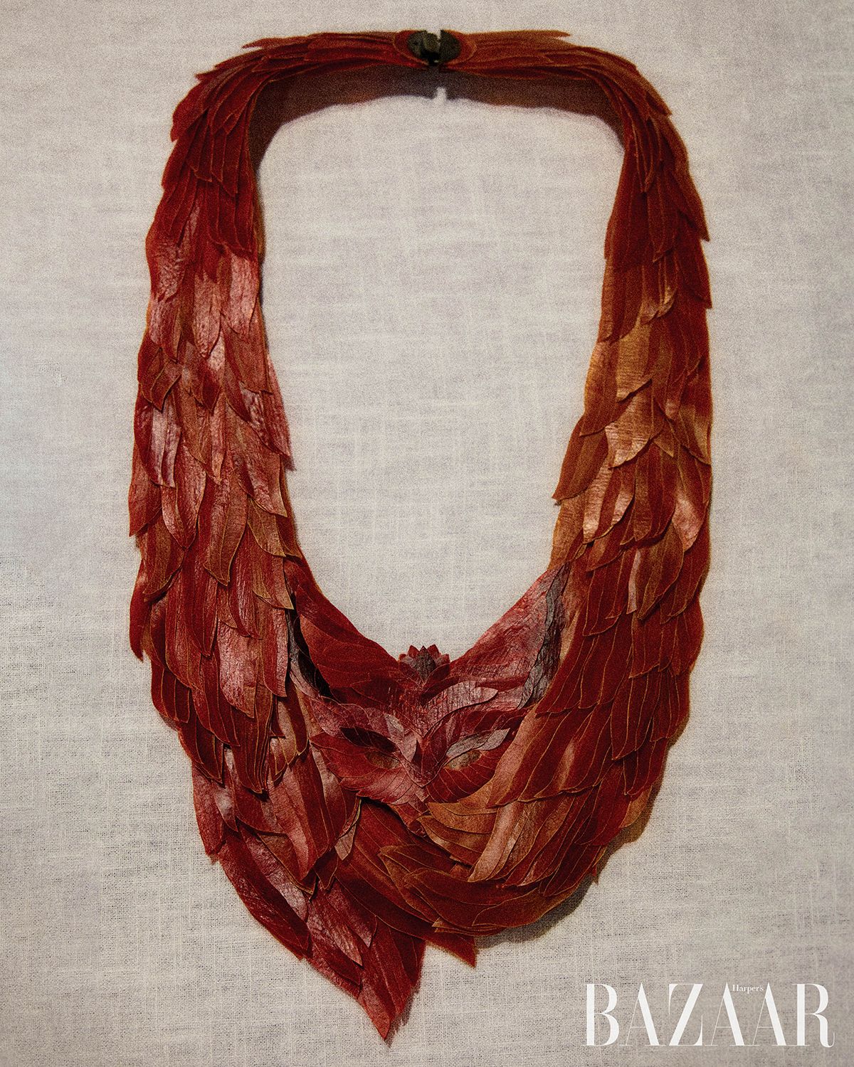 전은미, <Mythical fox Tails>, 2019, Silver, small intestine of cow, thread, ink, 240x410xH 30mm. Courtesy of Gallery O.