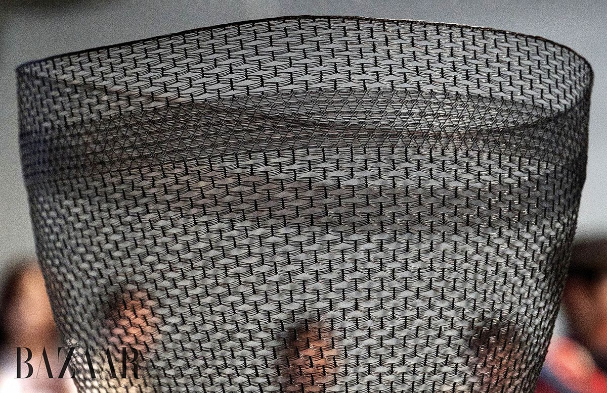 정다혜, <A Time of Sincerity>, 2025, Black horsehair, 430x330xH 275mm. Courtesy of SOLUNA FINE CRAFT.