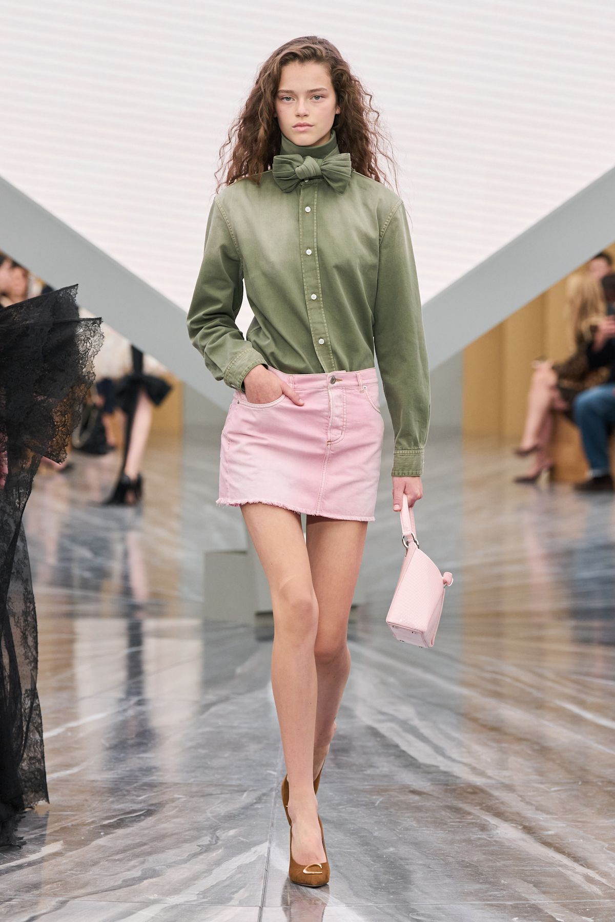 @DIOR