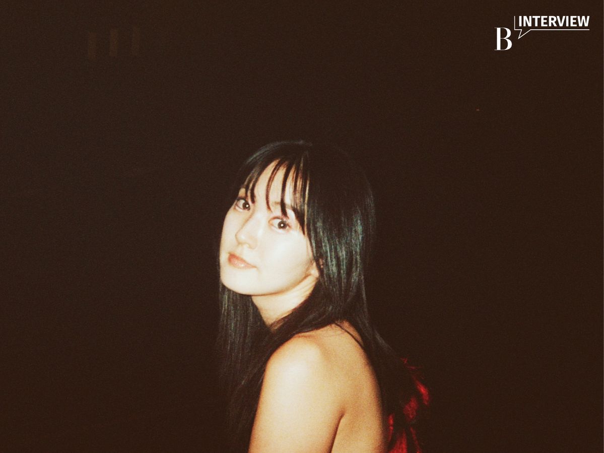 공연 시작 전, <바자> 와 만난 토미오카 아이. 