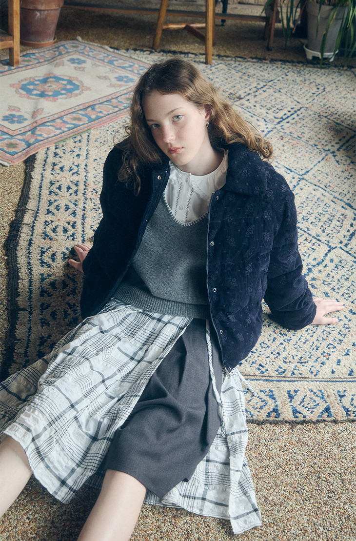 뮈뮈에르 코듀로이 엠브로이더리 쇼트 다운 29만 9천원대