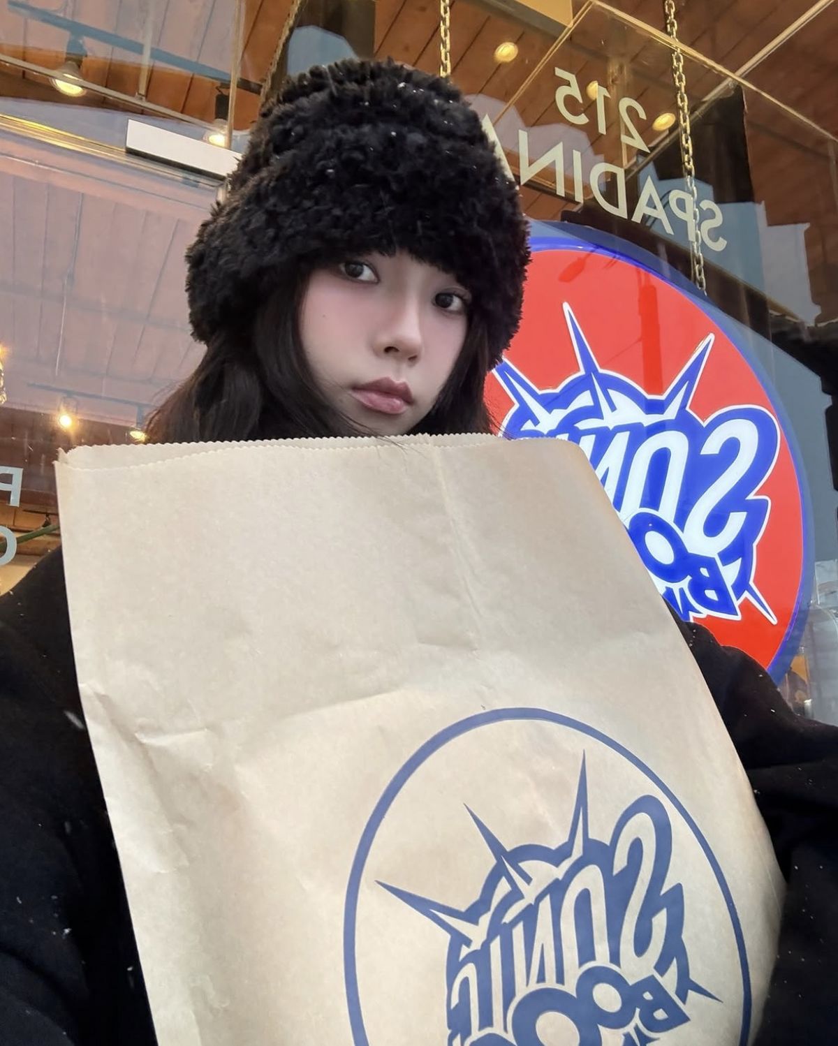 플리스 비니를 착용한 에스파 카리나 @katarinabluu 