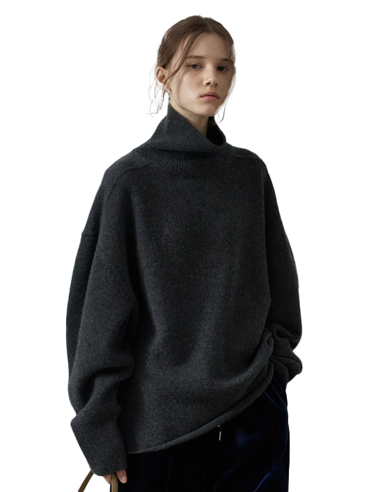 알파카 터틀넥 니트