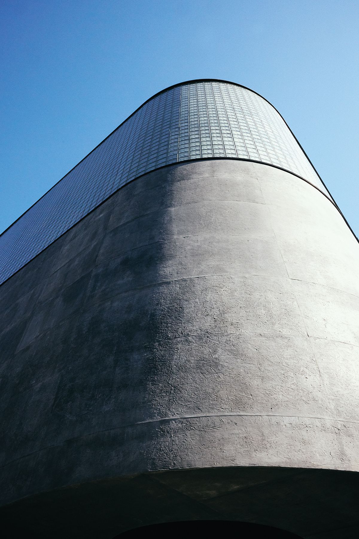 이태원로27길 34-1에 위치한 플래그십 스토어 ‘우영미 이태원’. 