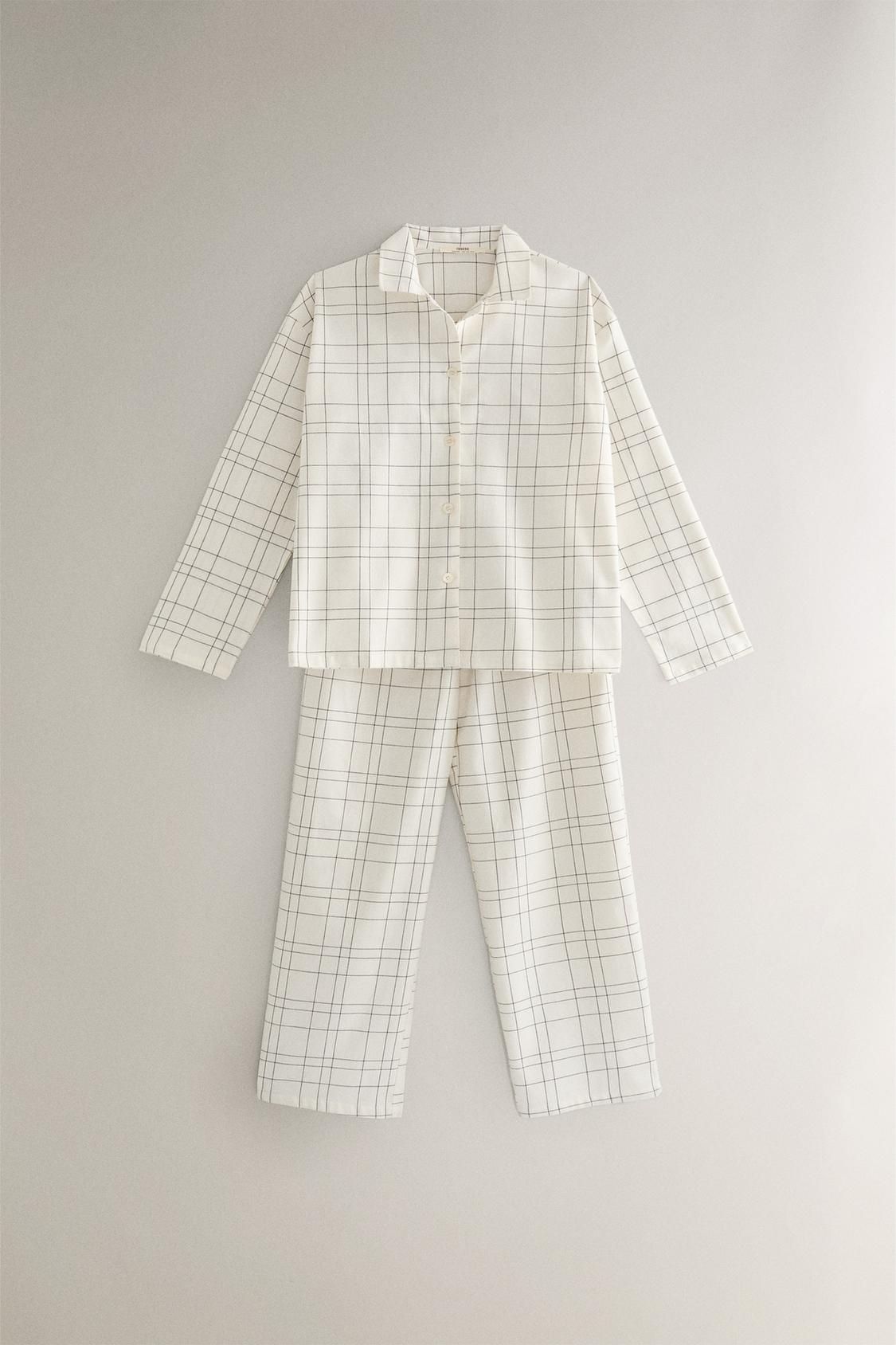 자라홈 체크 플란넬 셔츠 5만9천9백원, 팬츠 5만9천9백원