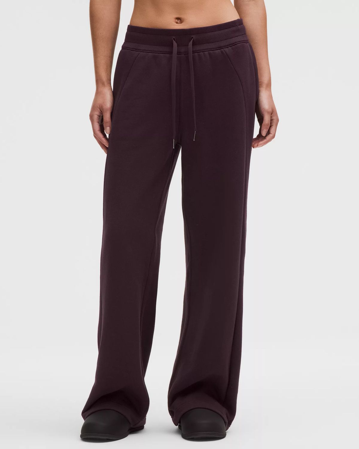 스쿠버 미드라이즈 와이드레그 팬츠 블랙 플럼, 16만9천원 