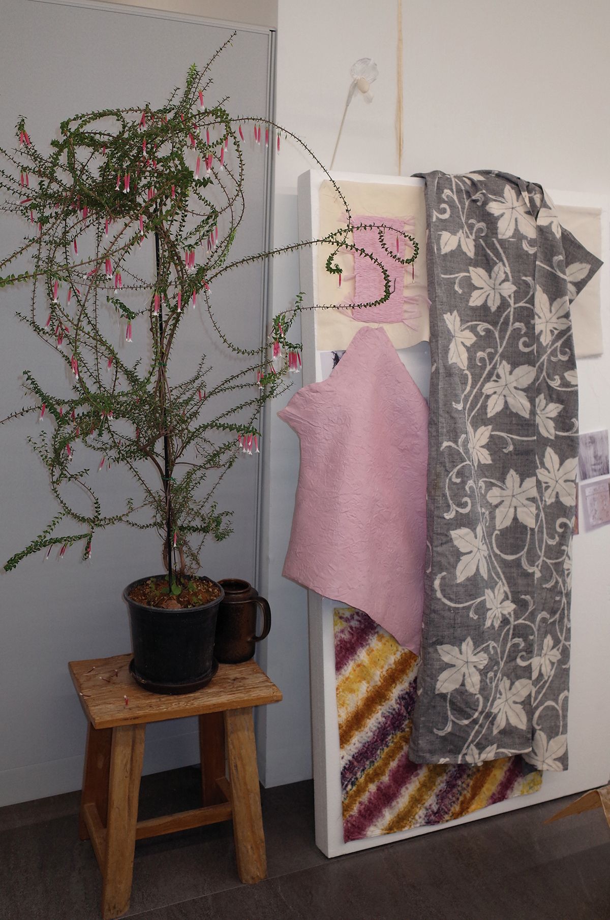 아틀리에 한편에 자리한 무드 보드.