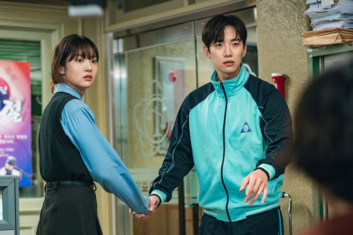 넷플릭스 시리즈 <캐셔로> 스틸