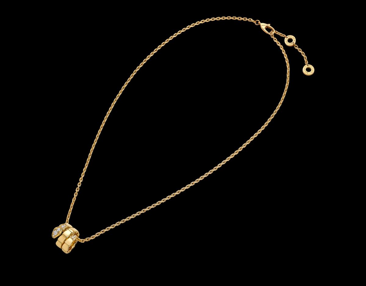 불가리 세르펜트 바이퍼 네크리스 옐로우 골드 8백만원대(출처: 불가리 공식 사이트)