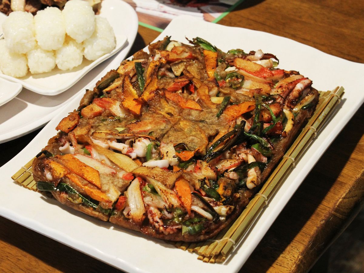 메밀 해물파전(출처: 네이버 플레이스 업체 등록 사진)