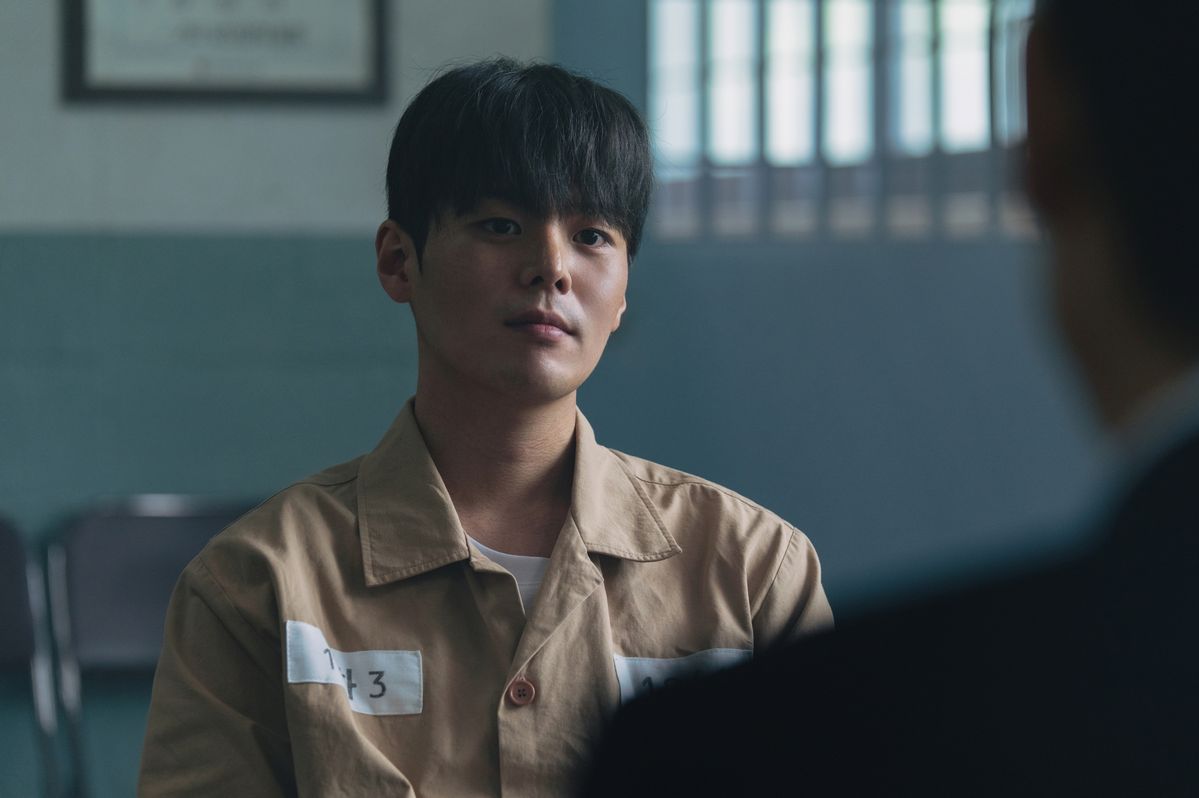 디즈니+ 시리즈 <블러디 플라워> 스틸