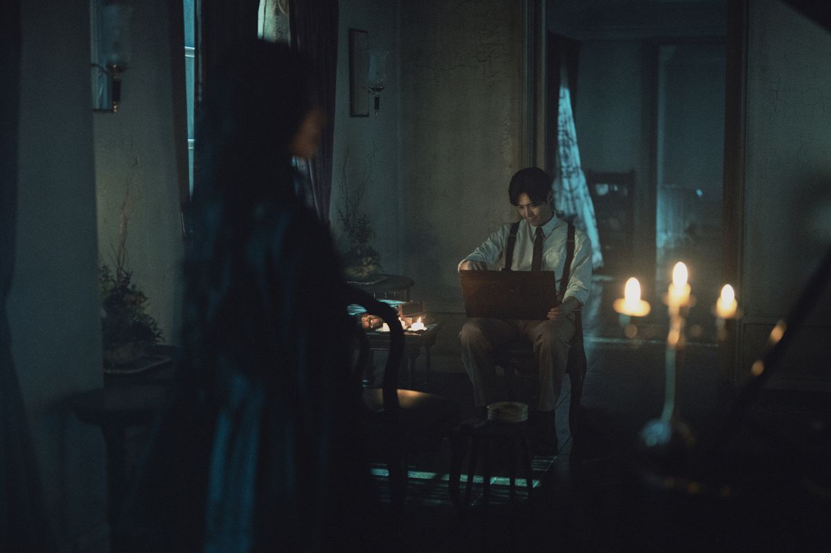 디즈니+ 시리즈 <현혹> 스틸