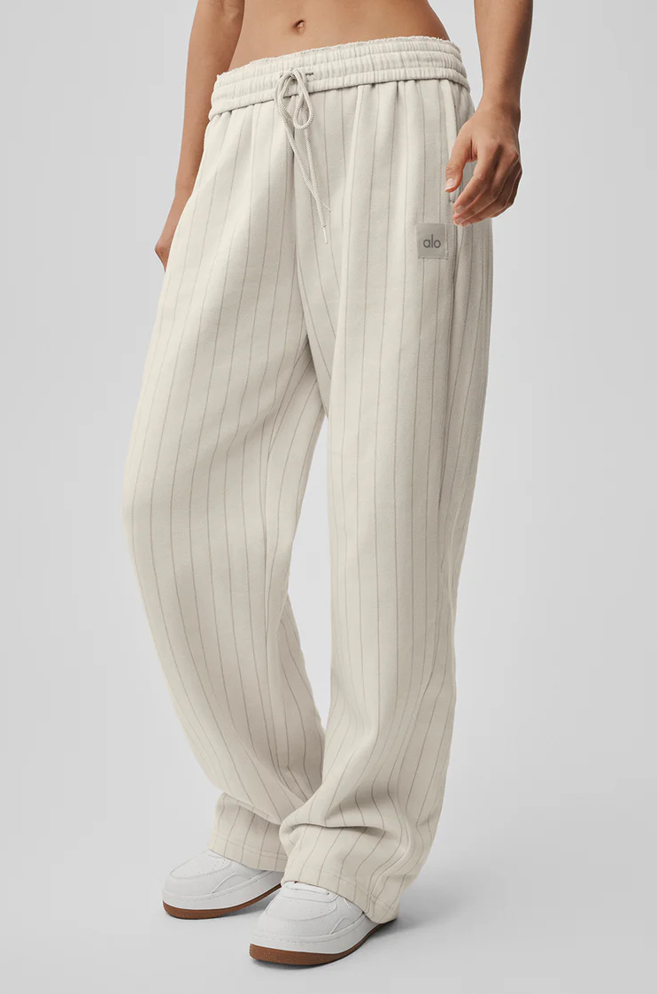 알로 Pinstripe Straight Leg Sweatpant 20만8천원