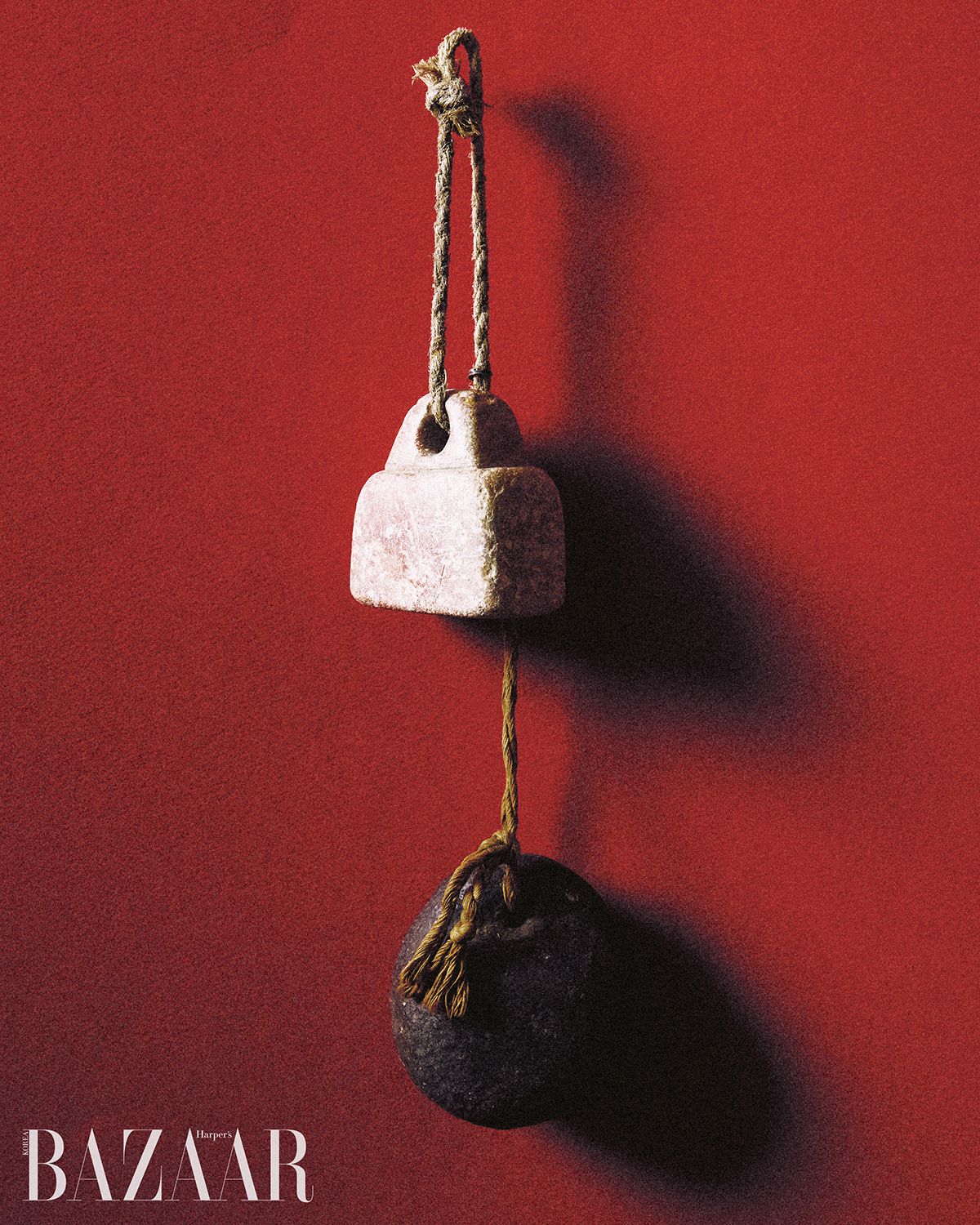 돌 저울추-계량과 측정 기준이 도입되기 이전에, 선조들은 서로 추를 돌려 쓰곤 했다고. 흔히 볼 수 있지만 추의 모양이 반듯하고 고울수록 높은 가치를 지닌다. 예명당. 