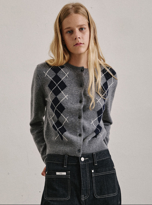 아티드 캐시미어 아가일 라운드 가디건 9만4천원 대