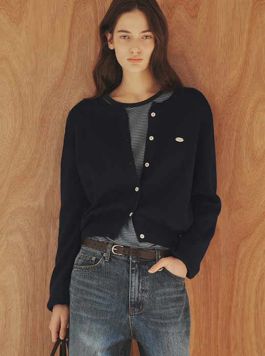 로브로브 니트 가디건 14만 7천 원대